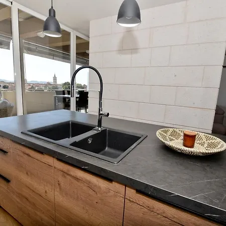 Michelle - Sights Within Easy Reach Apartamento